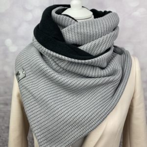 Wickelschal Maren Grobstrick Hellgrau mit Schwarz Fleece